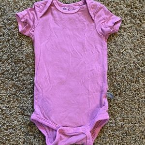 Kyte baby SS bodysuit Blossom